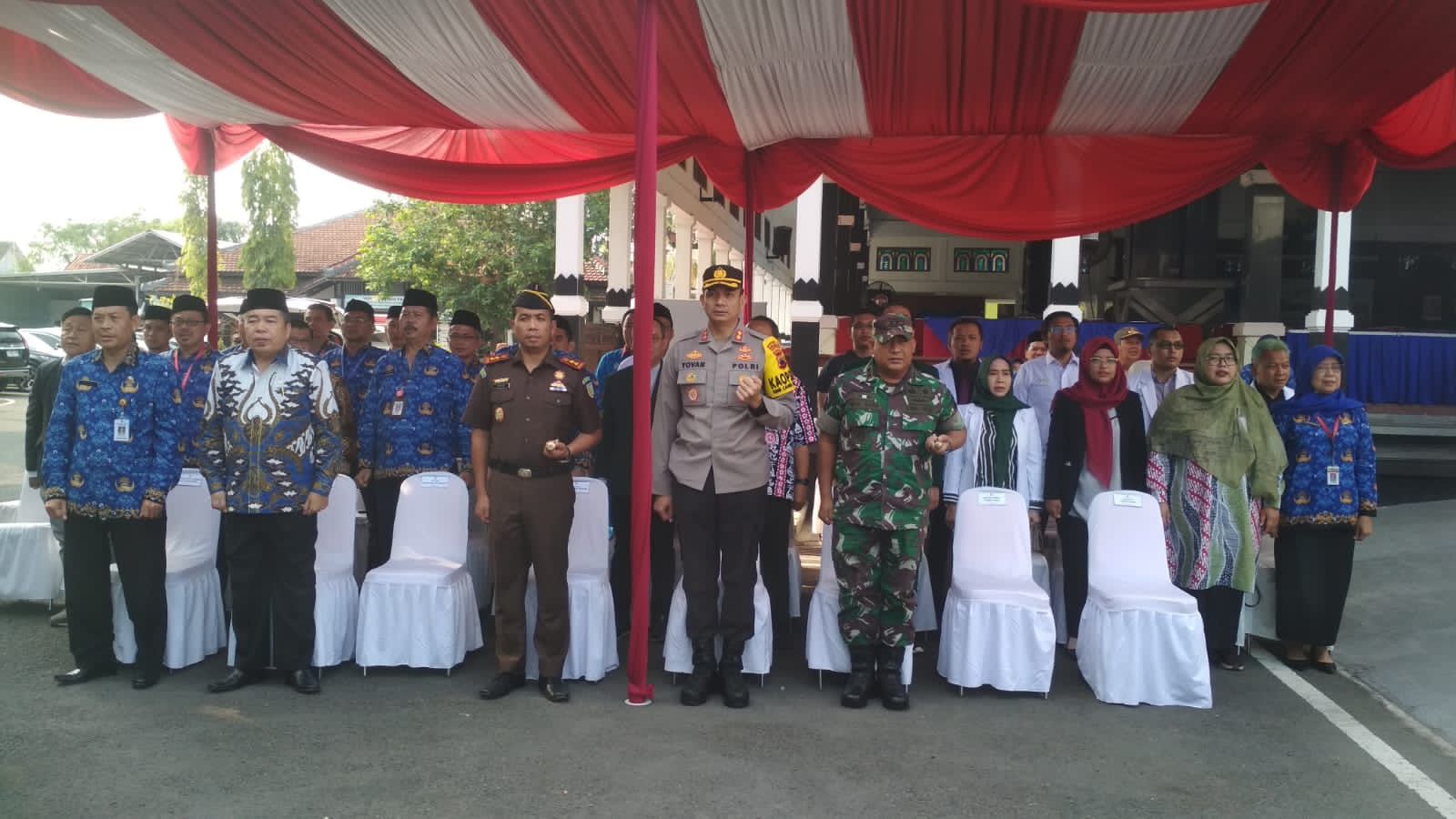 Kejari Pemalang Bersama Unsur Forkopimda Mengikuti Upacara dan Resepsi Peringatan Hari Kesehatan Nasional Tahun 2023