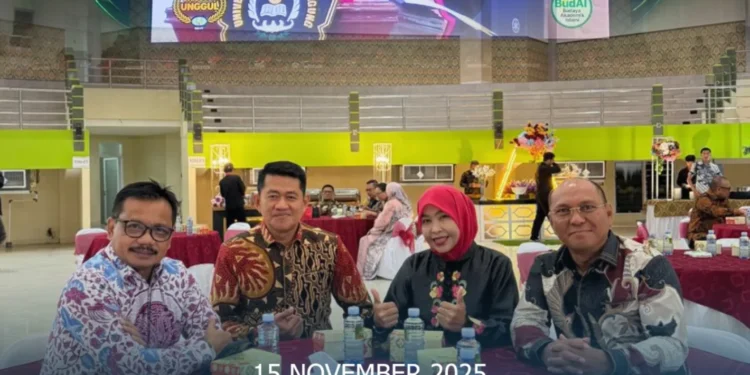 Kepala Kejaksaan Negeri Pemalang Hadiri Rapat Senat Terbuka Pengukuhan Profesor Kehormatan Prof. (HC) Dr. Rudi Margono, S.H., M.Hum.