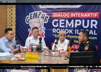Dialog Interaktif Dengan Tema “Gempur Rokok Ilegal” Radio DeBest Pemalang