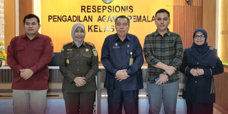 Kunjungan silaturahmi Kepala Kejaksaan Negeri Pemalang ke Pengadilan Agama Pemalang Kelas IA