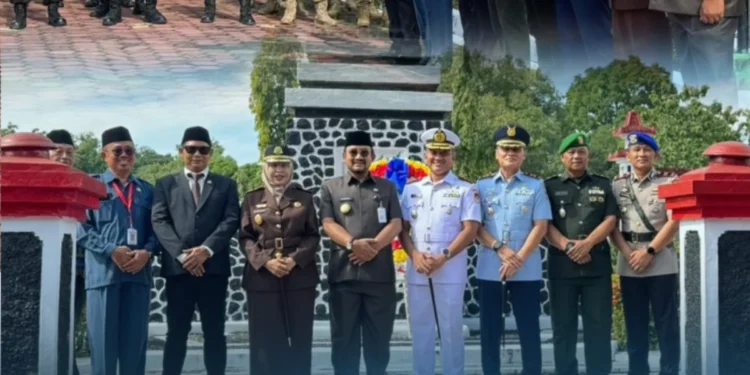 Upacara Ziarah Rombongan dan Tabur Bunga dalam rangka memperingati HUT ke-80 Armada RI Tahun 2025